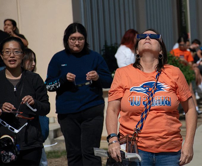 Students to enjoy up-close view of eclipse at <a href='http://sogq.ngskmc-eis.net'>在线博彩</a> Main Campus